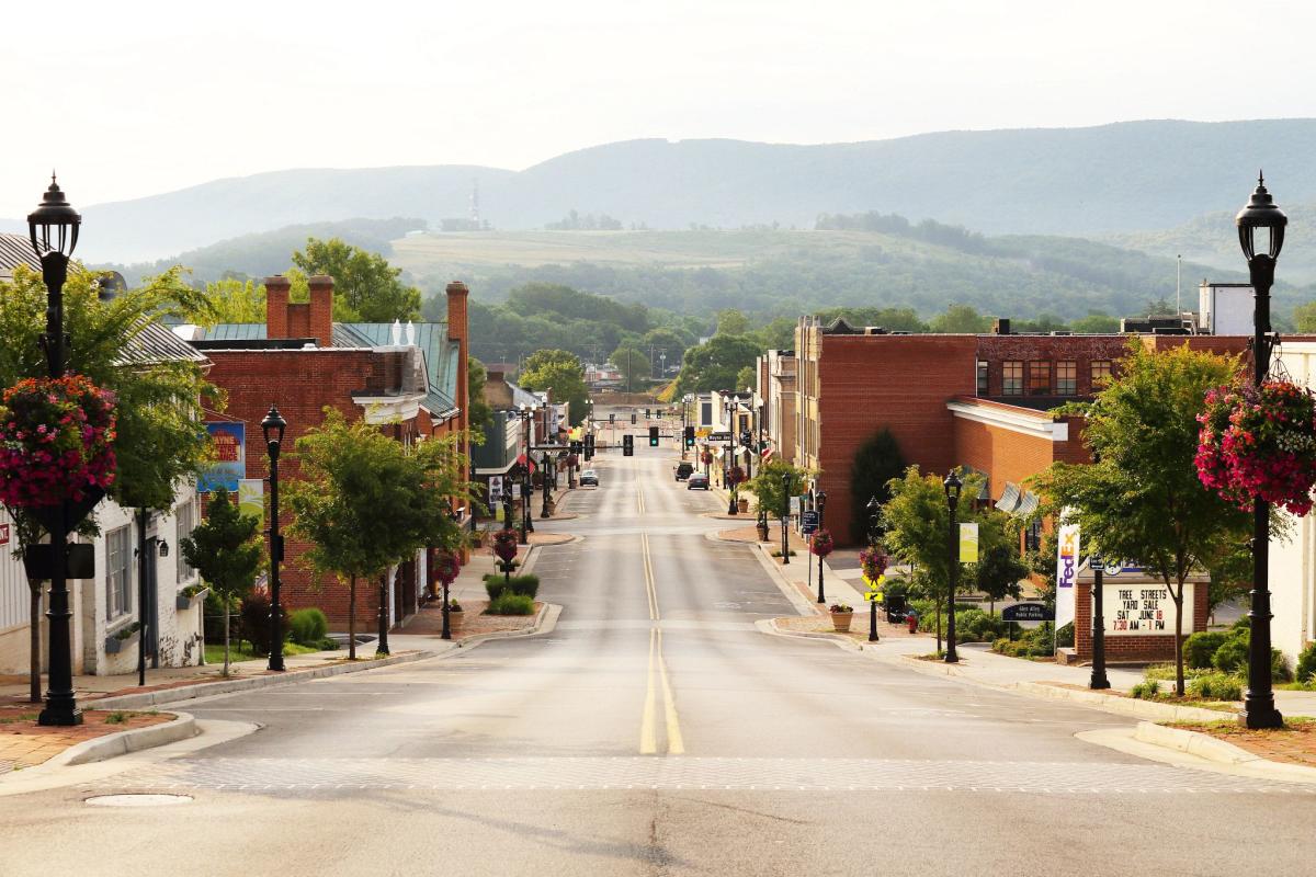 Blue Ridge Balloon & Vineyard Escape: schilderachtig avontuur in Noord-Carolina en Virginia