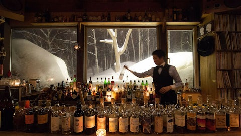 Hokkaido Powder Escape: Campervan Ski Adventure