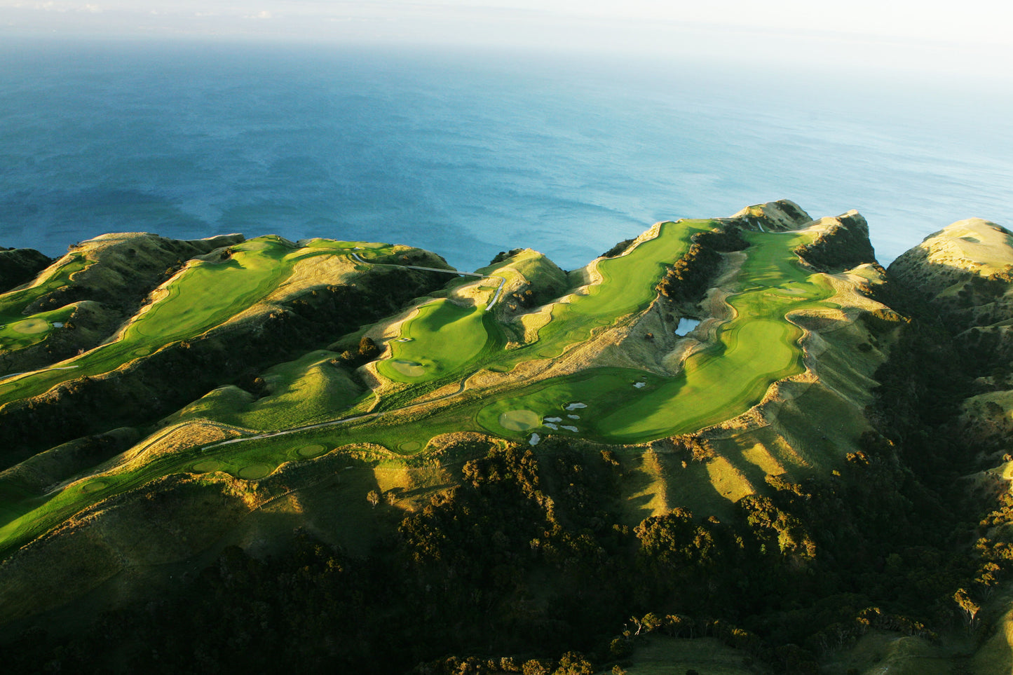 Cape Kidnappers, Vineyards & Hot Springs
