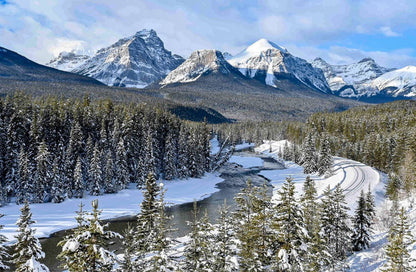 Ski-tot-de-deur-van-de-camper: skivakantie in de Canadese Rockies per camper