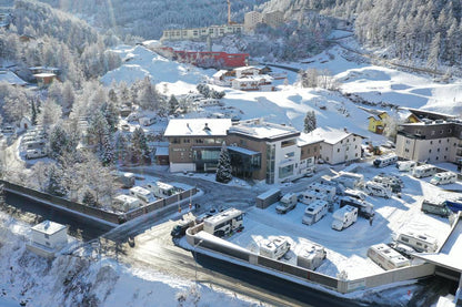 Alpine Roadtrip: Ski Zillertal & Sölden by Camper
