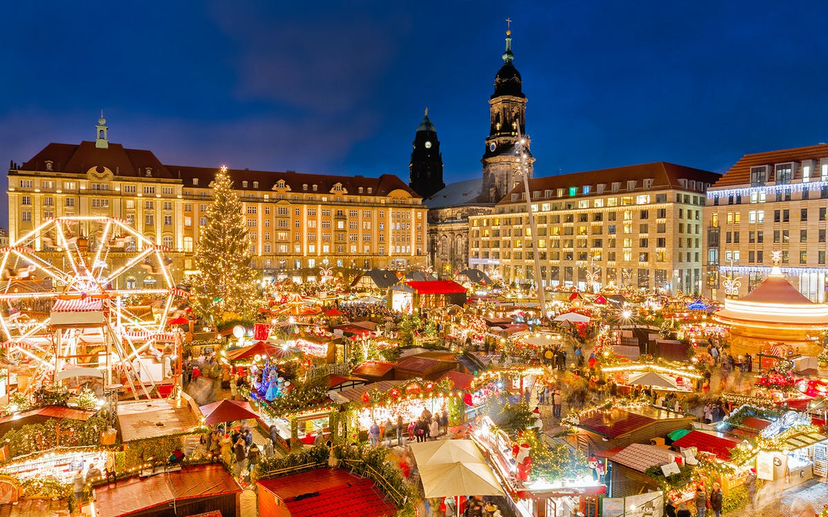 Hamburg Christmas Market with a camper