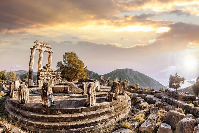 Run Greece: oude locaties, klifpaden en Olympisch stadion Run by Camper