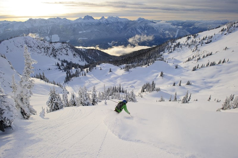 Ski-tot-de-deur-van-de-camper: skivakantie in de Canadese Rockies per camper