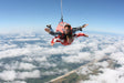 Skydive boven je camper op een Texel Island Escape