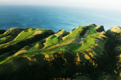 Cape Kidnappers, Vineyards & Hot Springs