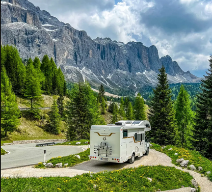 Italian Lakes & Fairways: Northern Italy Campervan Golf Journey