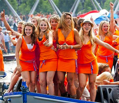 Vier Koningsdag in Amsterdam als onderdeel van een Nederlandse roadtrip