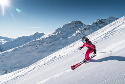 Alpine Roadtrip: Ski Zillertal & Sölden by Camper